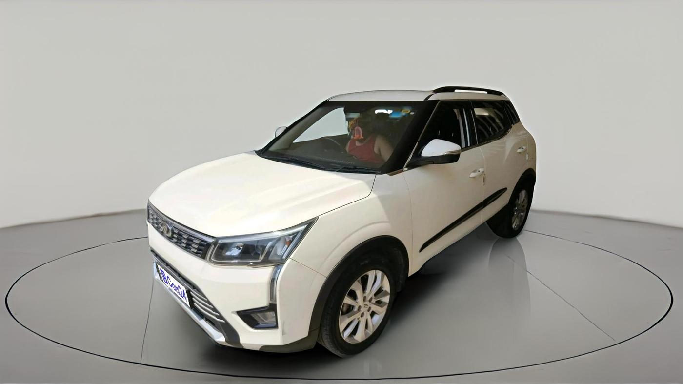 2021 Mahindra XUV300 W8 1.5 DIESEL, Diesel, Manual, 69,943 km, exterior