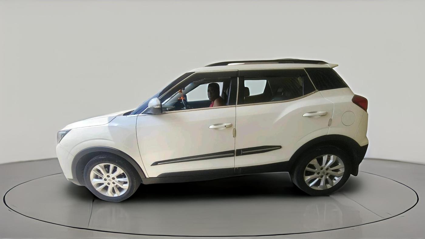 2021 Mahindra XUV300 W8 1.5 DIESEL, Diesel, Manual, 69,943 km, exterior