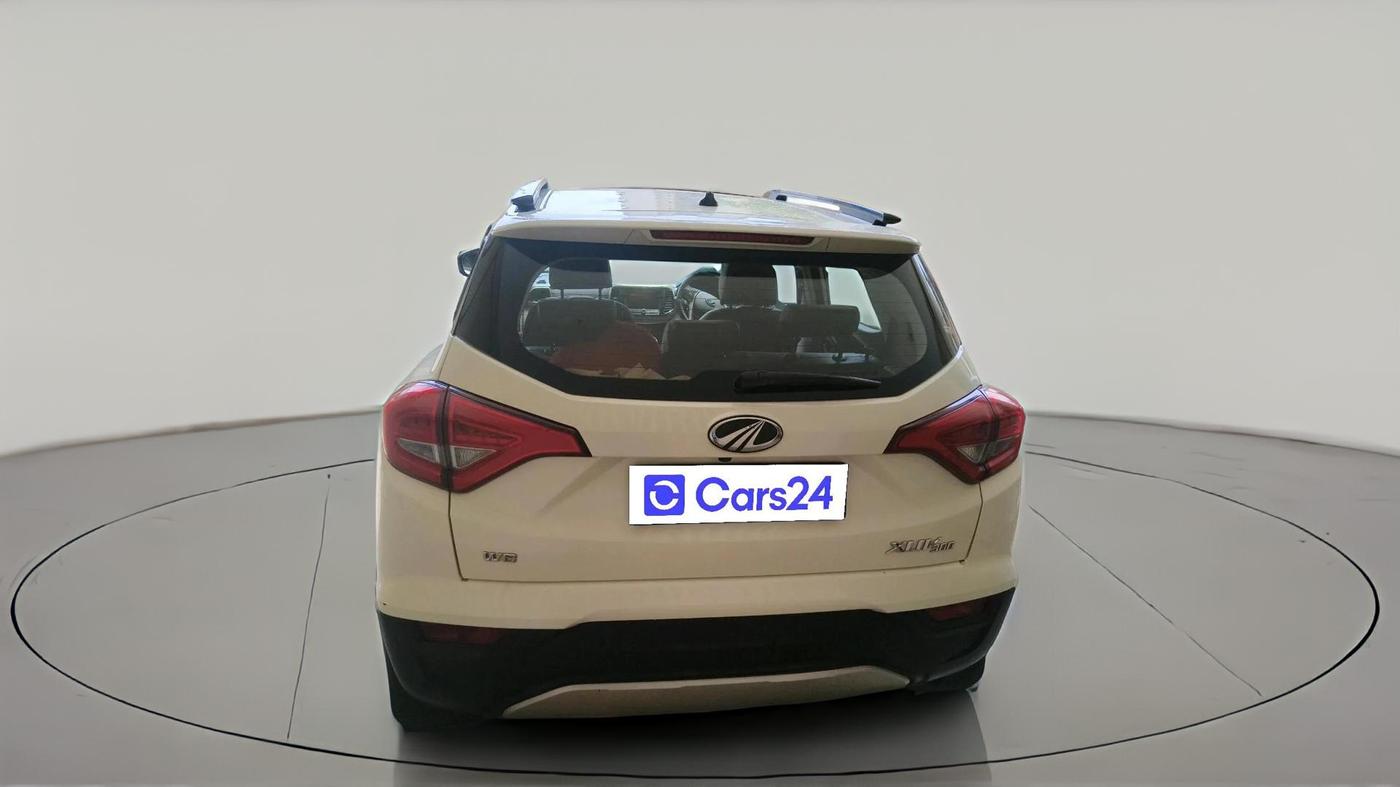 2021 Mahindra XUV300 W8 1.5 DIESEL, Diesel, Manual, 69,943 km, exterior