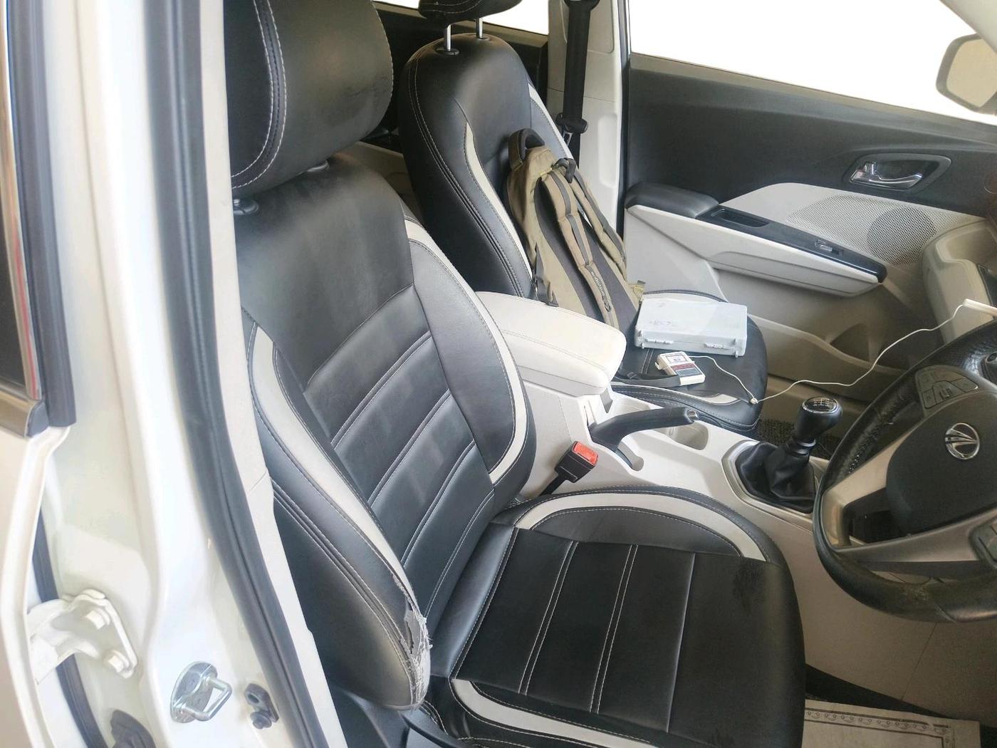 2021 Mahindra XUV300 W8 1.5 DIESEL, Diesel, Manual, 69,943 km, interior