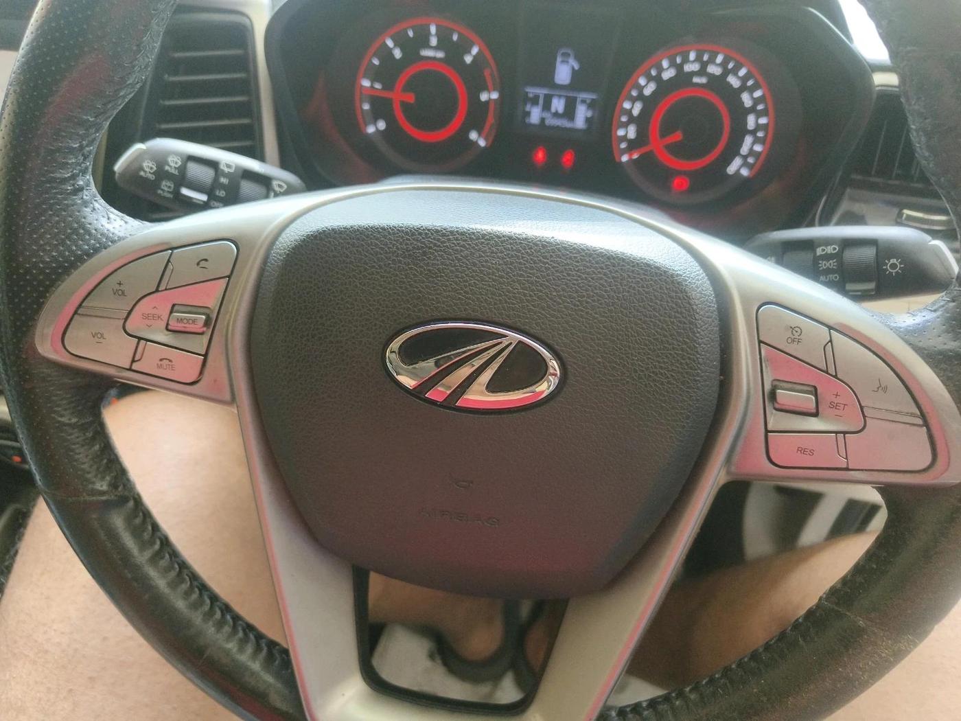 2021 Mahindra XUV300 W8 1.5 DIESEL, Diesel, Manual, 69,943 km, interior
