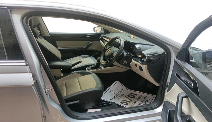 2022 Skoda SLAVIA STYLE 1.0L TSI AT, Petrol, Automatic, 41,949 km, interior