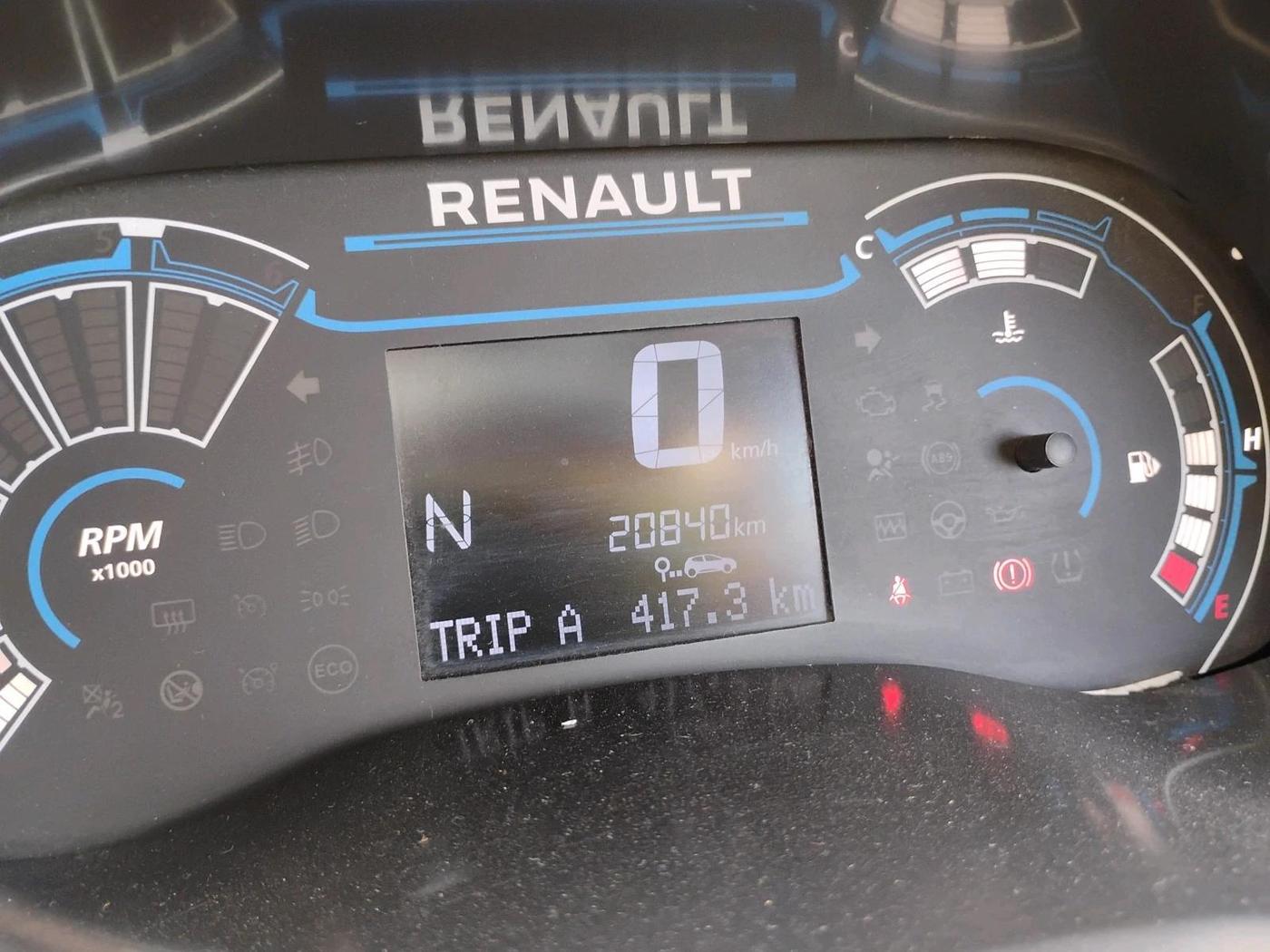 2022 Renault Kiger RXT (O) AMT DUAL TONE, Petrol, Automatic, 20,840 km, interior