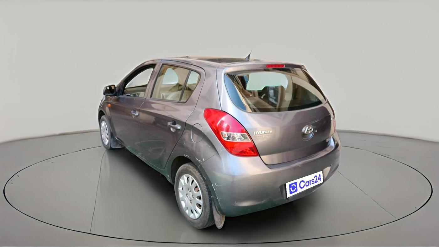 2011 Hyundai i20 MAGNA 1.2, CNG, Manual, 99,223 km, exterior