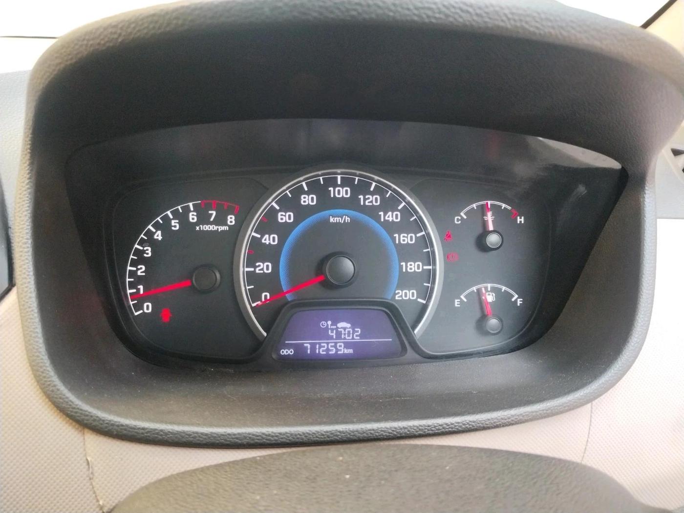 2013 Hyundai Grand i10 MAGNA 1.2 KAPPA VTVT, Petrol, Manual, 71,259 km, interior