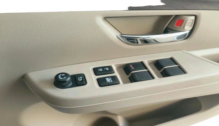 2023 Maruti Ertiga ZXI AT SHVS, Petrol, Automatic, 30,152 km, interior