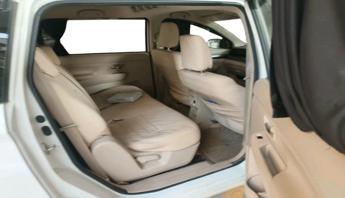 2023 Maruti Ertiga ZXI AT SHVS, Petrol, Automatic, 30,152 km, interior