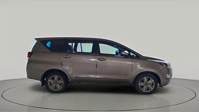 2016 Toyota Innova Crysta 2.8 ZX AT 7 STR, Diesel, Automatic, 1,22,593 km, exterior