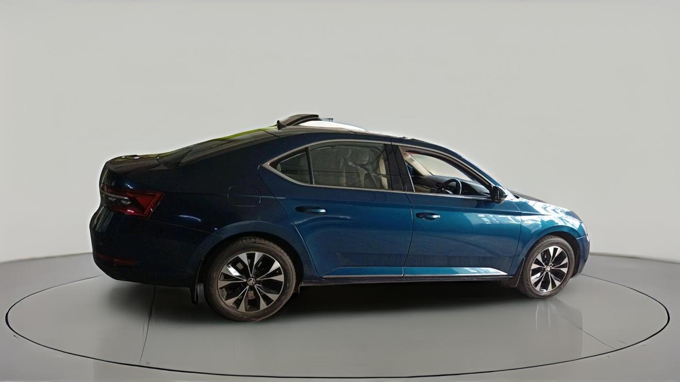 2020 Skoda Superb L&K 2.0 TSI AT, Petrol, Automatic, 1,13,058 km, exterior