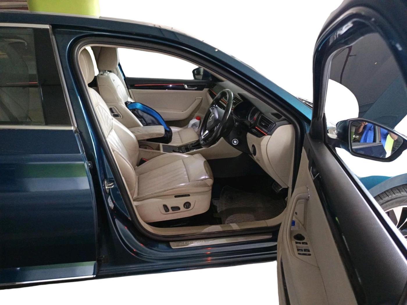 2020 Skoda Superb L&K 2.0 TSI AT, Petrol, Automatic, 1,13,058 km, interior
