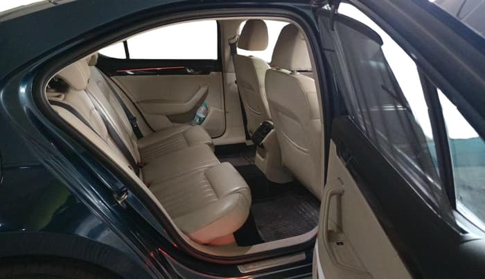 2020 Skoda Superb L&K 2.0 TSI AT, Petrol, Automatic, 1,13,058 km, interior