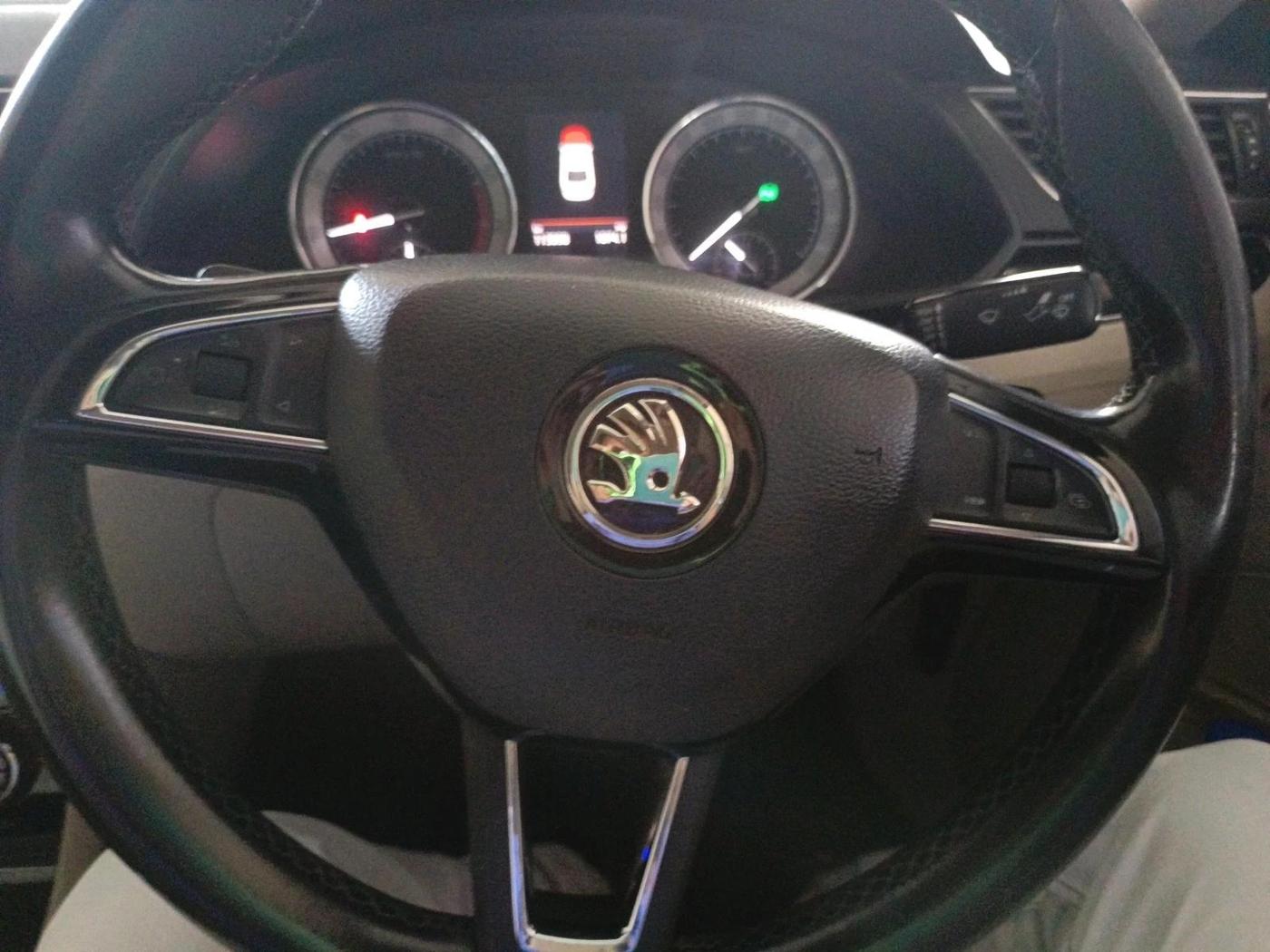 2020 Skoda Superb L&K 2.0 TSI AT, Petrol, Automatic, 1,13,058 km, interior