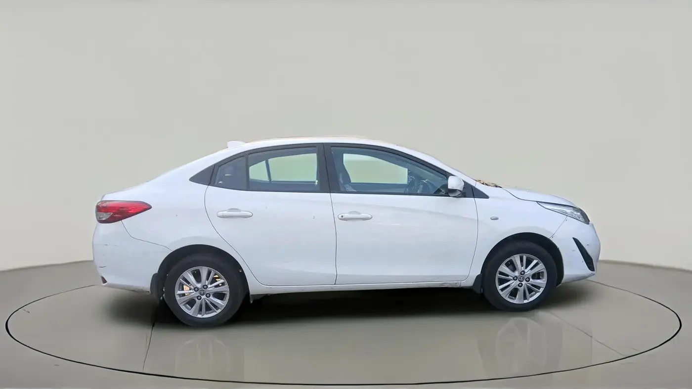 2020 Toyota YARIS J MT, Petrol, Manual, 1,31,606 km, exterior