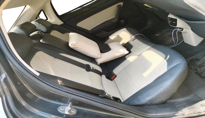 2022 Skoda SLAVIA STYLE 1.5L TSI DSG, Petrol, Automatic, 28,000 km, interior