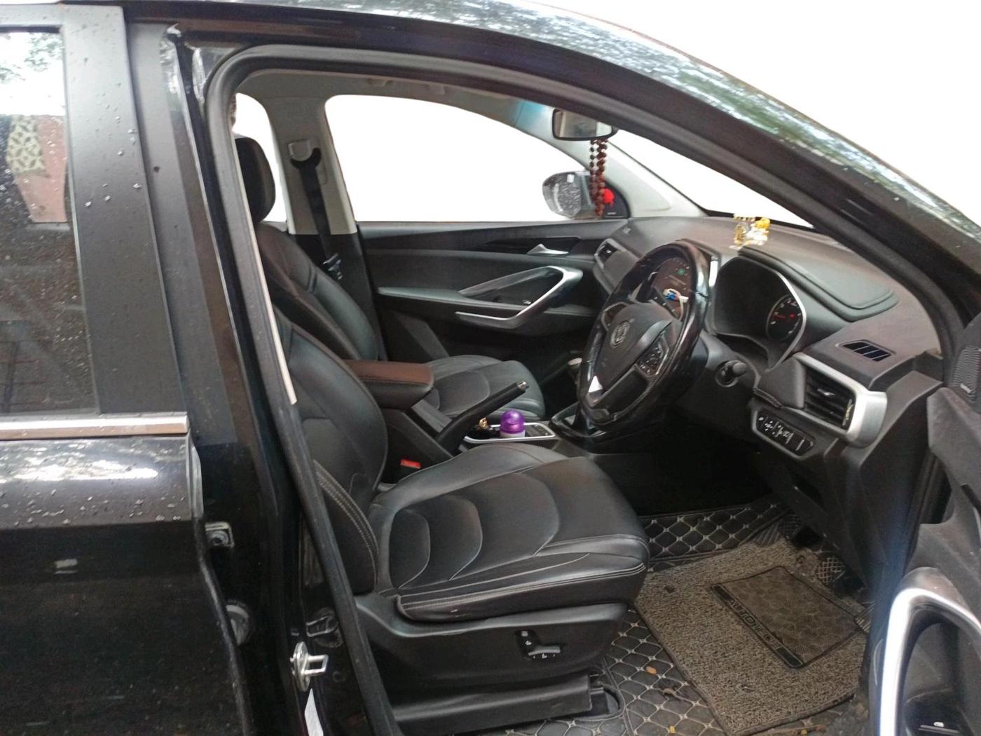 2019 MG HECTOR SMART HYBRID 1.5 PETROL, Petrol, Manual, 82,022 km, interior