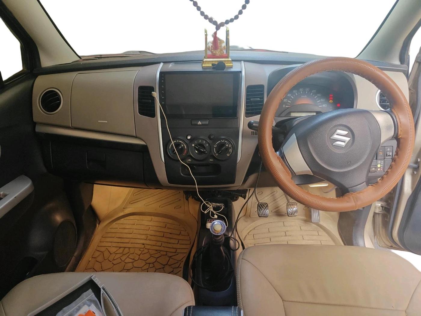 2013 Maruti Wagon R 1.0 LXI CNG, CNG, Manual, 98,063 km, interior
