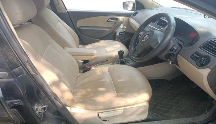 2013 Volkswagen Vento TRENDLINE 1.6, Petrol, Manual, 77,562 km, interior