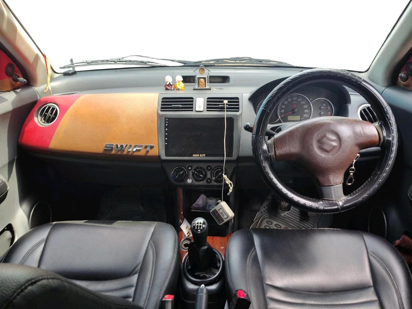 2010 Maruti Swift VDI, Diesel, Manual, 1,68,443 km, interior