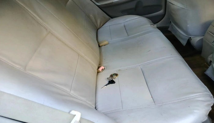 2011 Toyota Corolla Altis J PETROL, Petrol, Manual, 88,805 km, interior