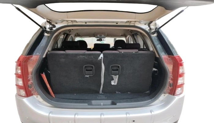 2015 Mahindra XUV500 W6, Diesel, Manual, 91,389 km, exterior