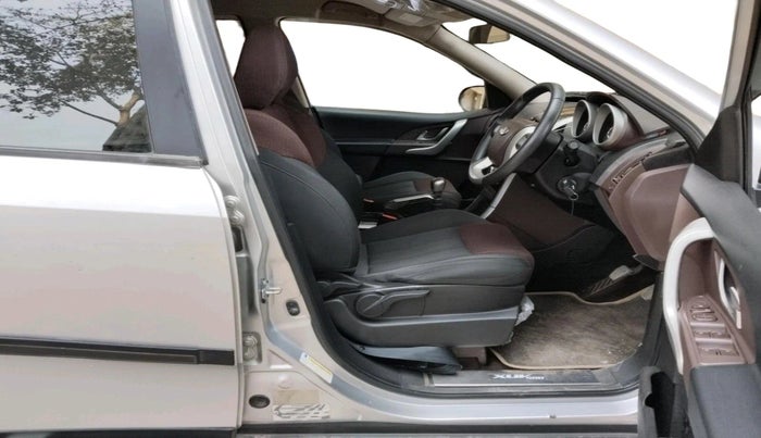 2015 Mahindra XUV500 W6, Diesel, Manual, 91,389 km, interior