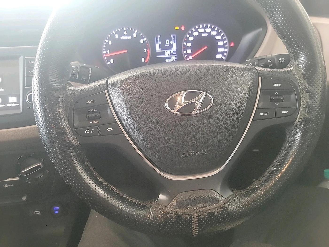 2019 Hyundai Elite i20 SPORTZ PLUS 1.2, Petrol, Manual, 90,707 km, interior