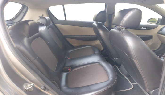 2013 Hyundai i20 MAGNA 1.2, Petrol, Manual, 56,706 km, interior