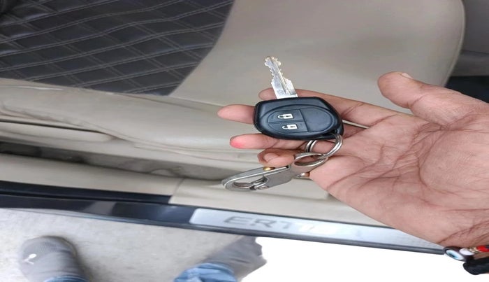 2015 Maruti Ertiga ZXI, Petrol, Manual, 64,000 km, interior