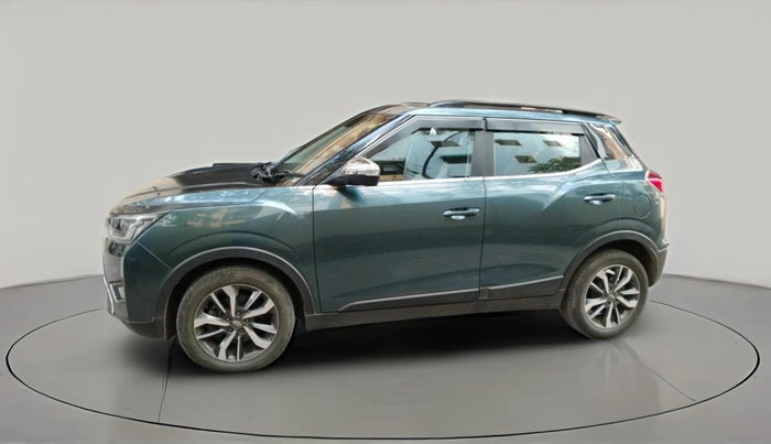 2021 Mahindra XUV300 W8 (O) 1.5 DIESEL AMT, Diesel, Automatic, 53,880 km, exterior