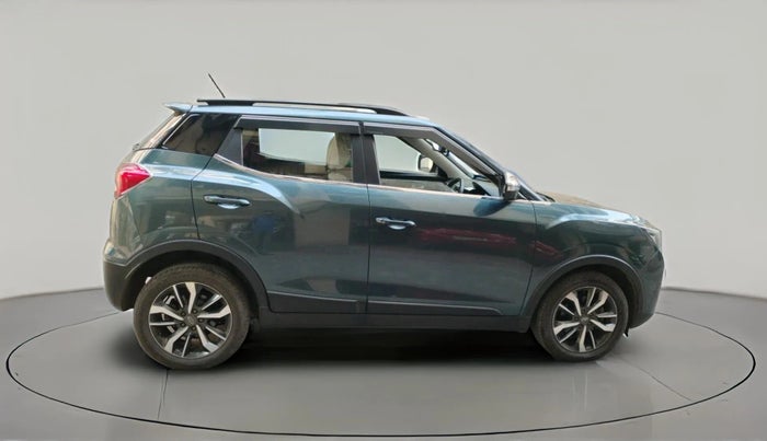 2021 Mahindra XUV300 W8 (O) 1.5 DIESEL AMT, Diesel, Automatic, 53,880 km, exterior