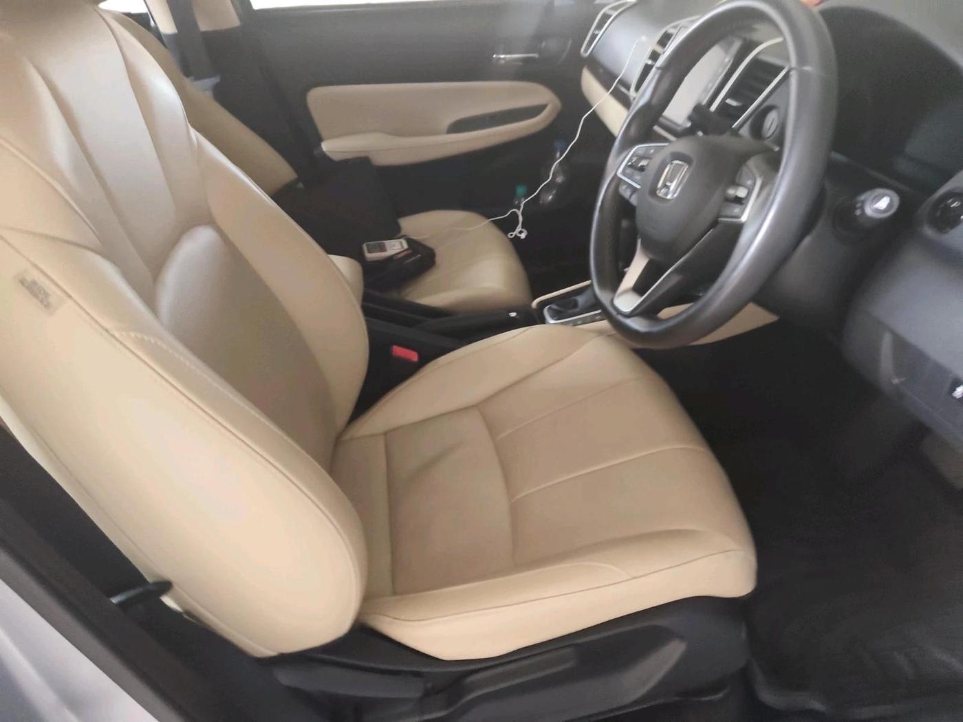 2023 Honda City 1.5L I-VTEC ZX CVT, Petrol, Automatic, 2,071 km, interior
