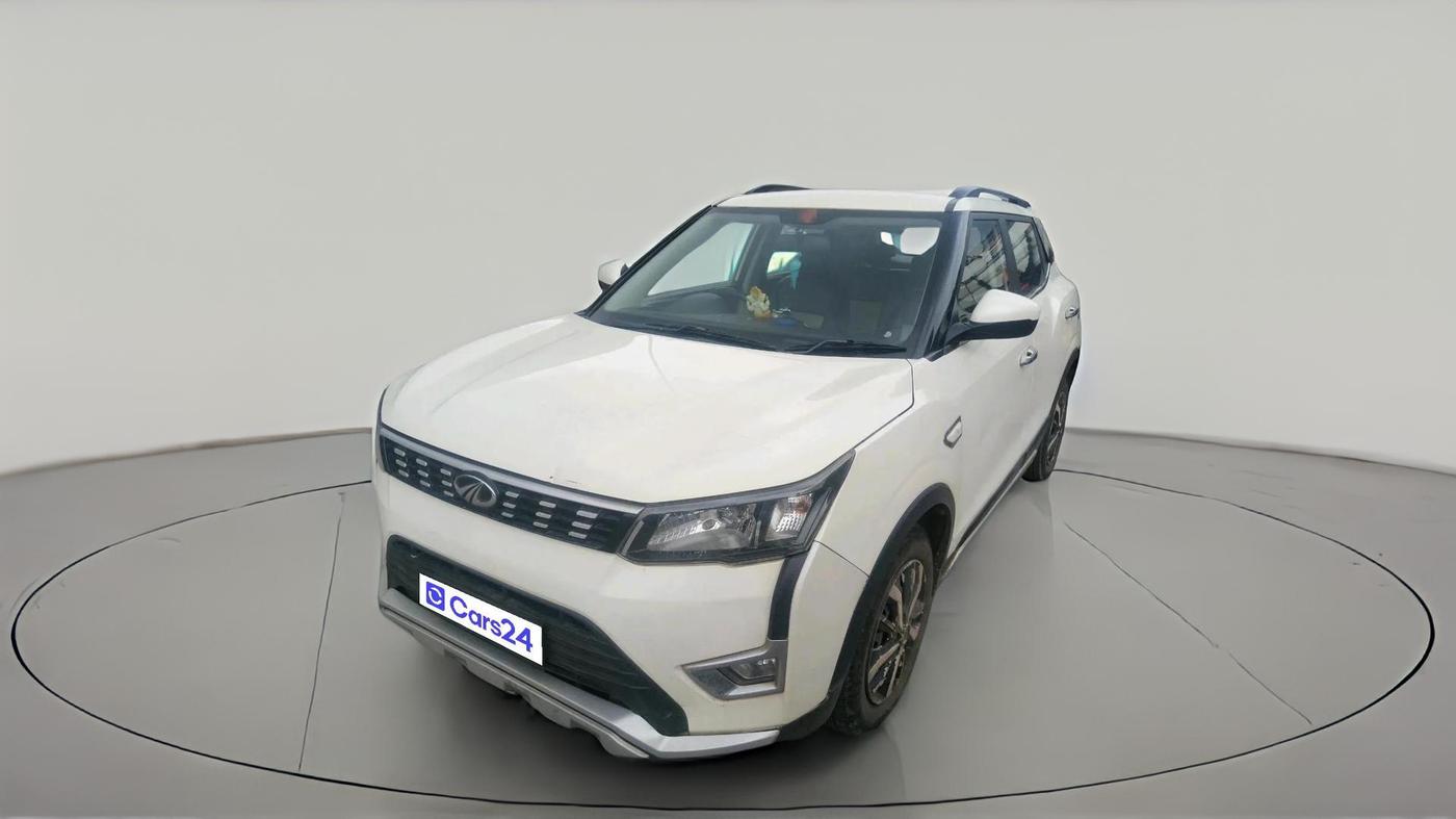 2019 Mahindra XUV300 W6 1.2 PETROL, Petrol, Manual, 50,879 km, exterior