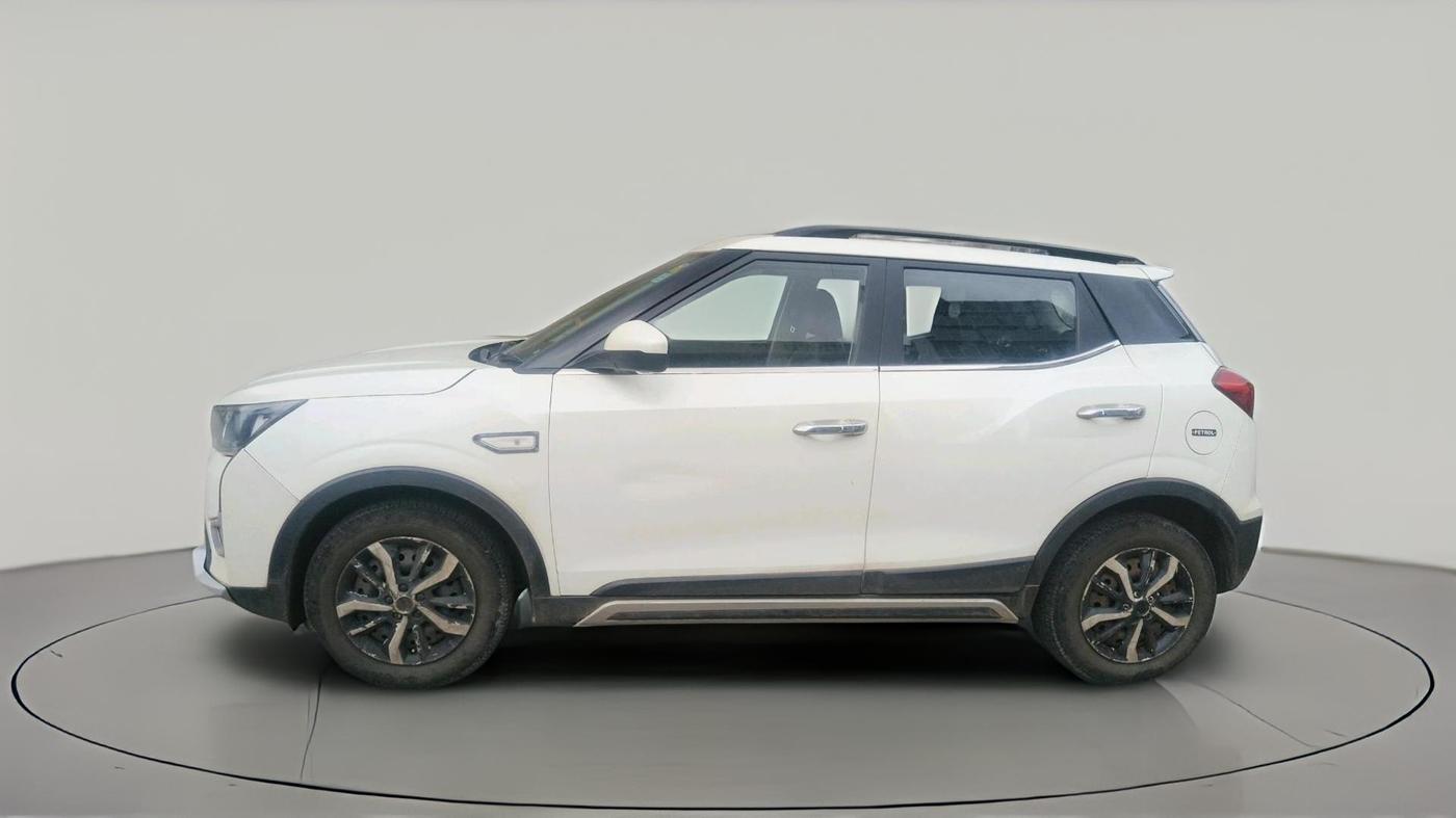 2019 Mahindra XUV300 W6 1.2 PETROL, Petrol, Manual, 50,879 km, exterior