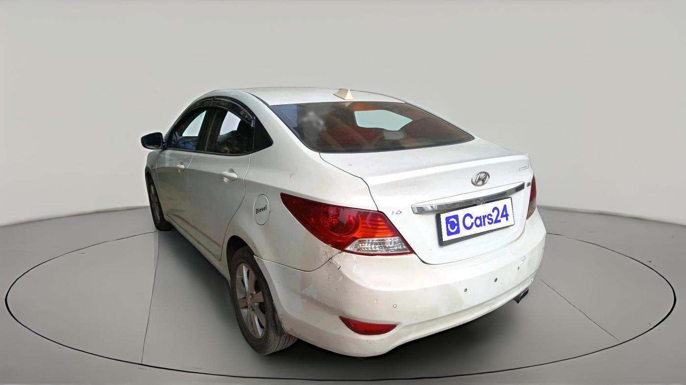 2012 Hyundai Verna FLUIDIC 1.6 CRDI SX, Diesel, Manual, 96,899 km, exterior