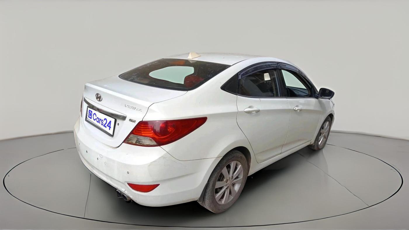 2012 Hyundai Verna FLUIDIC 1.6 CRDI SX, Diesel, Manual, 96,899 km, exterior