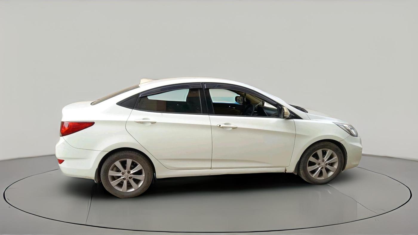 2012 Hyundai Verna FLUIDIC 1.6 CRDI SX, Diesel, Manual, 96,899 km, exterior