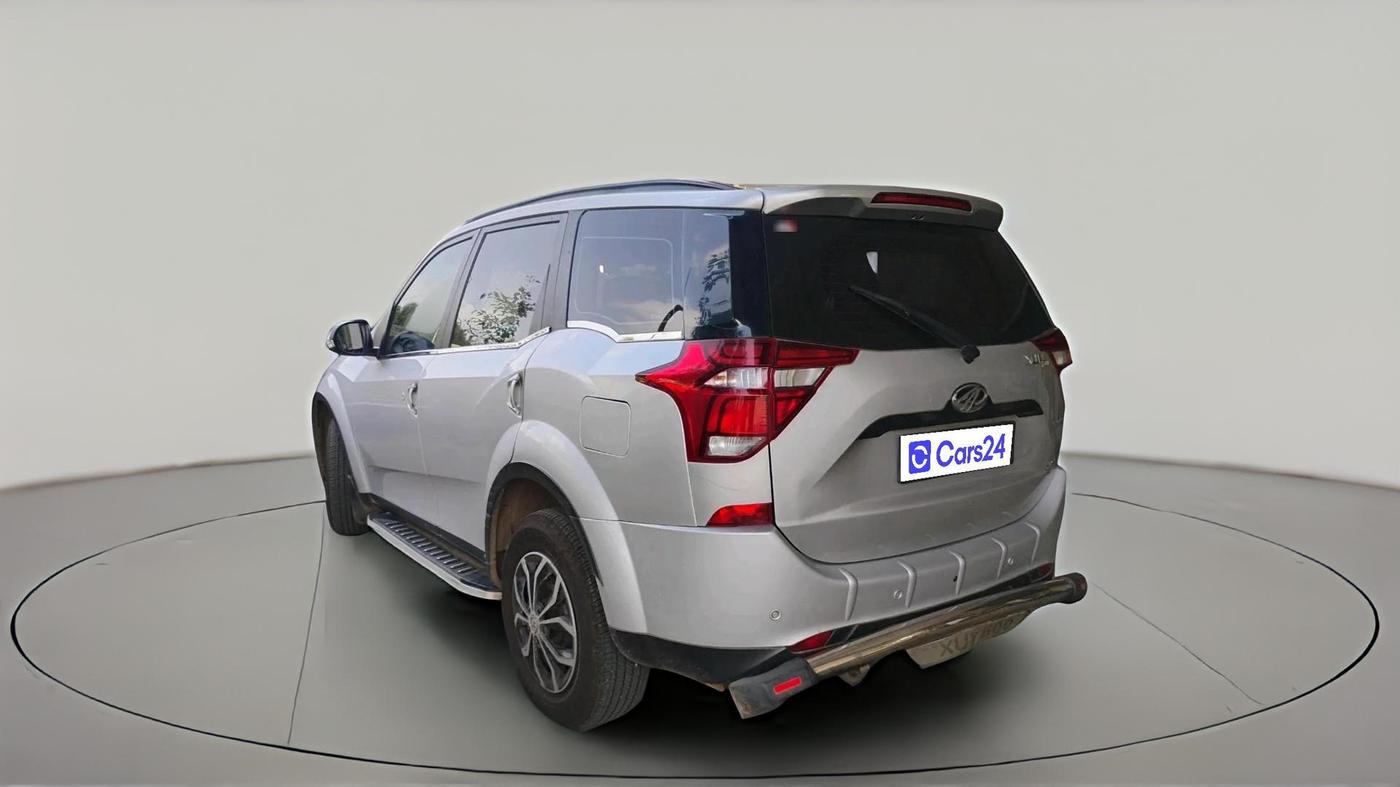 2020 Mahindra XUV500 W7, Diesel, Manual, 66,180 km, exterior