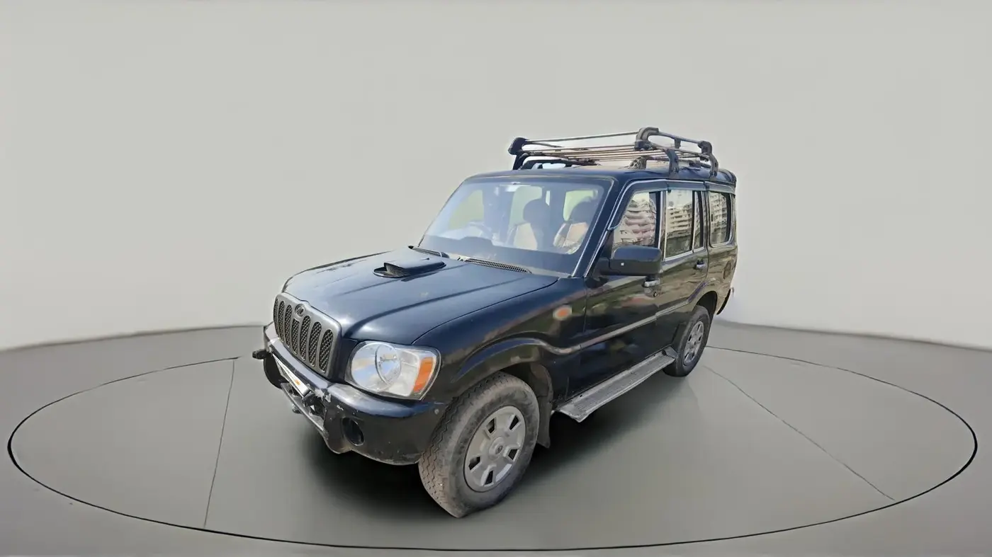 2005 Mahindra Scorpio SLX 2.6 TURBO 7 STR, Diesel, Manual, 2,52,791 km, exterior