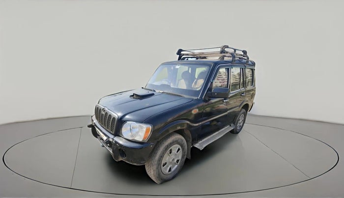 2005 Mahindra Scorpio SLX 2.6 TURBO 7 STR, Diesel, Manual, 2,52,791 km, exterior