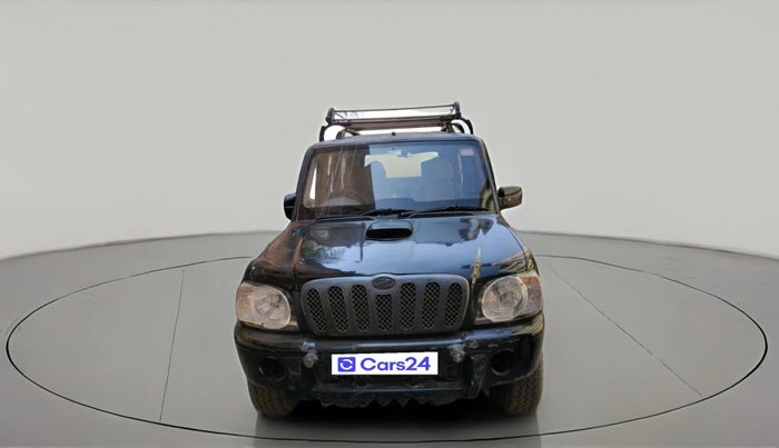 2005 Mahindra Scorpio SLX 2.6 TURBO 7 STR, Diesel, Manual, 2,52,791 km, exterior