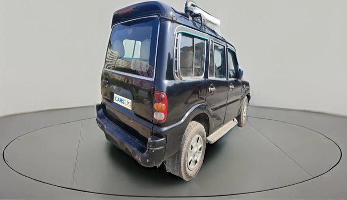 2005 Mahindra Scorpio SLX 2.6 TURBO 7 STR, Diesel, Manual, 2,52,791 km, exterior