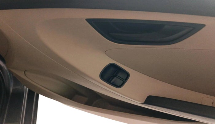 2016 Hyundai Eon ERA +, Petrol, Manual, 52,370 km, interior