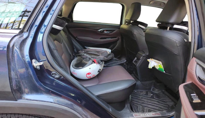 2023 Maruti Grand Vitara ALPHA SMART HYBRID AT, Petrol, Automatic, 3,759 km, interior