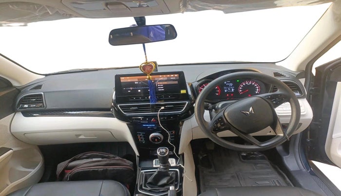 2025 Mahindra XUV 3XO MX3 Pro 1.2 L TCMPFi, Petrol, Manual, 11,214 km, interior