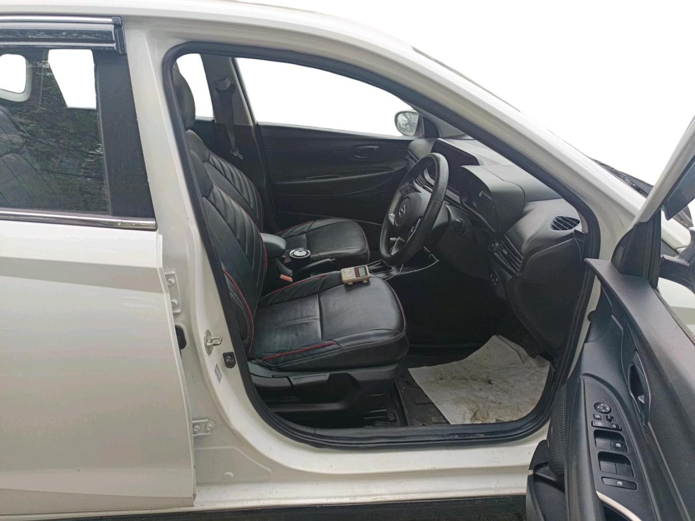 2023 Hyundai NEW I20 ASTA (O) 1.2 AT, Petrol, Automatic, 42,536 km, interior