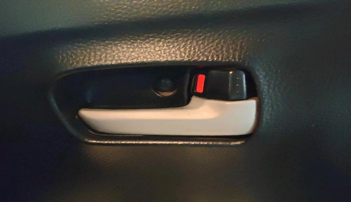 2015 Maruti Wagon R 1.0 LXI CNG, CNG, Manual, 1,39,861 km, interior