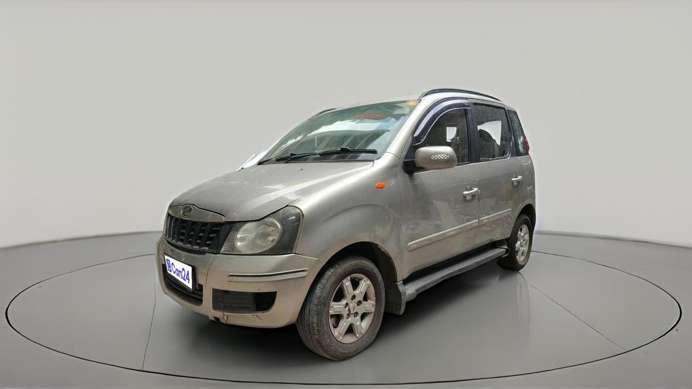 2015 Mahindra Quanto C8, Diesel, Manual, 79,808 km, exterior