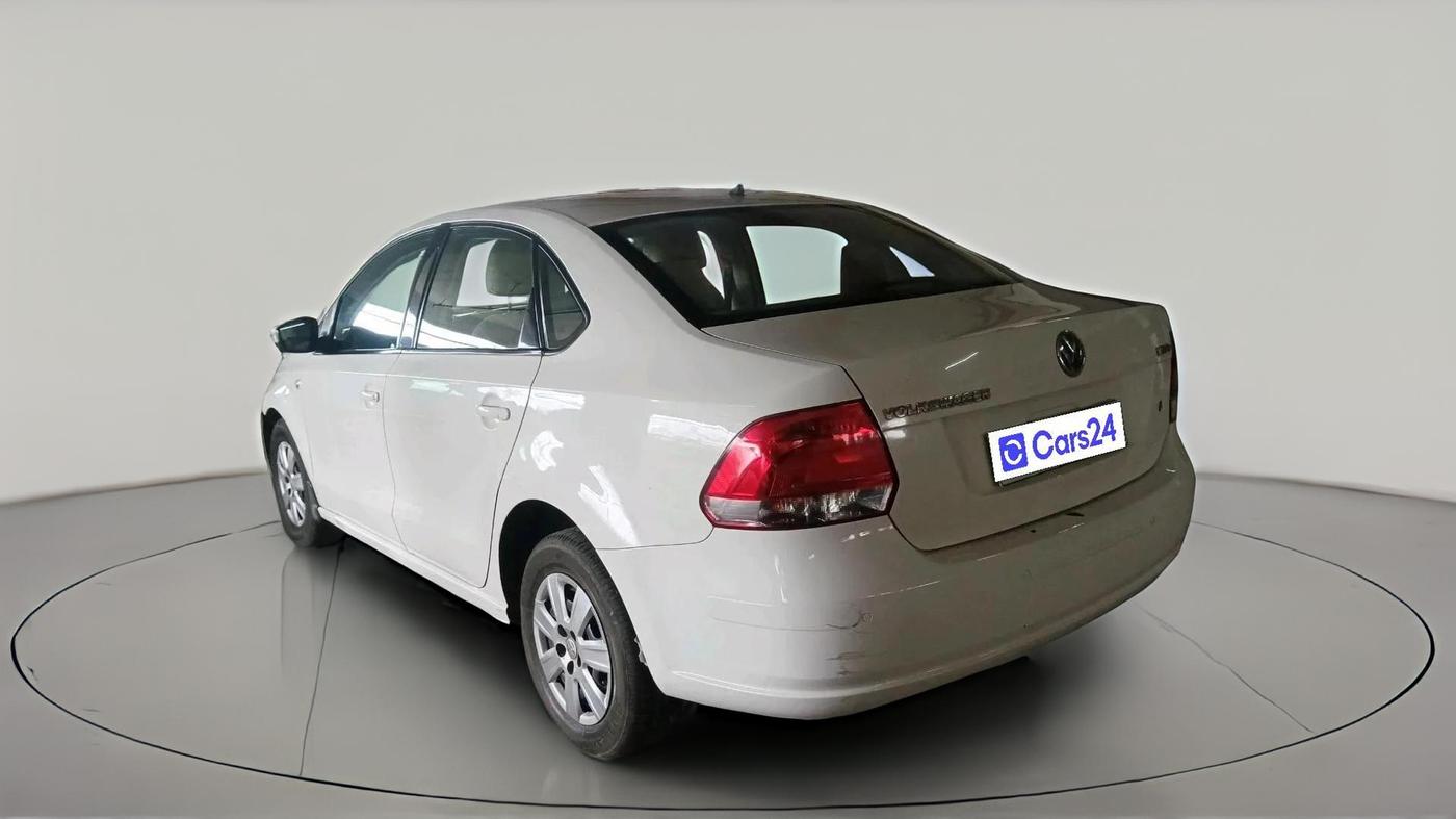 2012 Volkswagen Vento COMFORTLINE 1.6, Petrol, Manual, 70,729 km, exterior