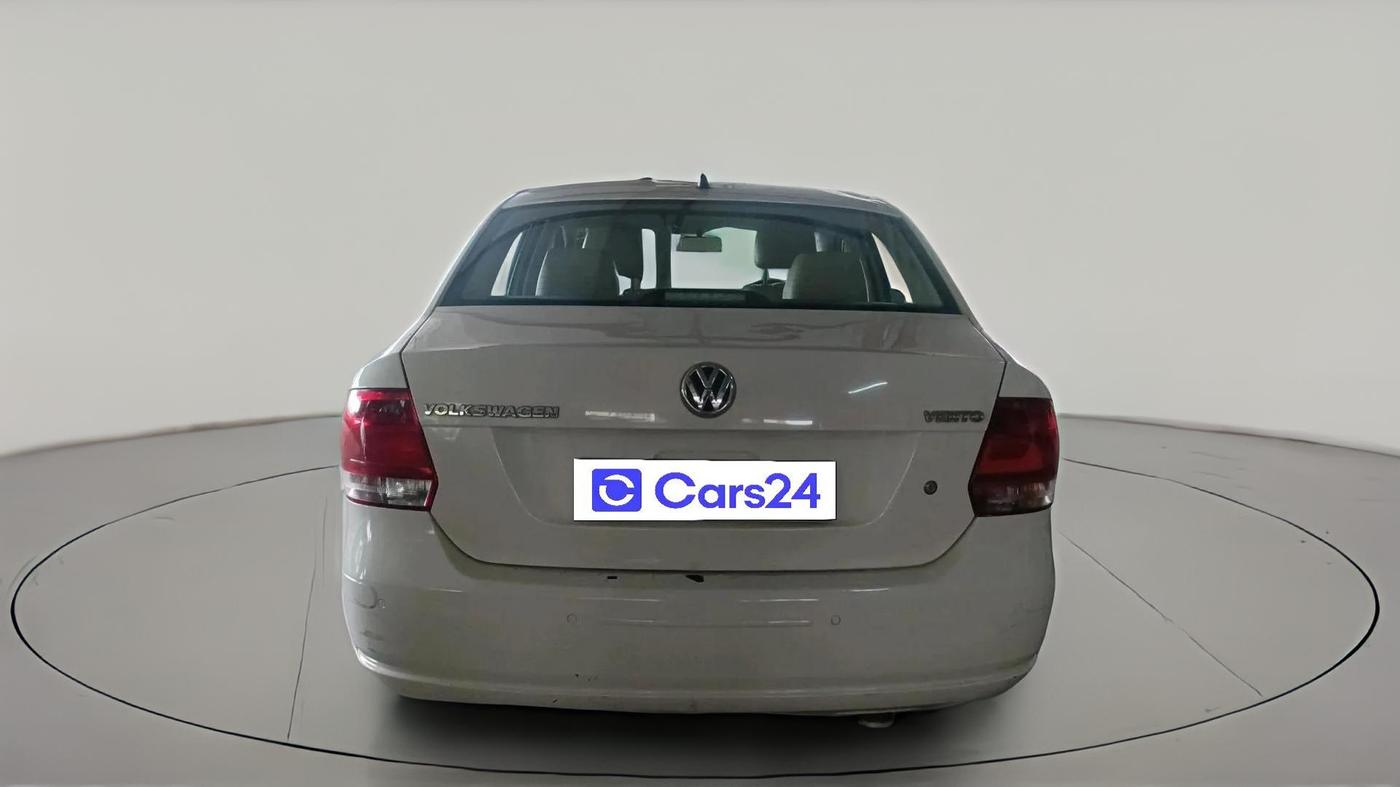 2012 Volkswagen Vento COMFORTLINE 1.6, Petrol, Manual, 70,729 km, exterior