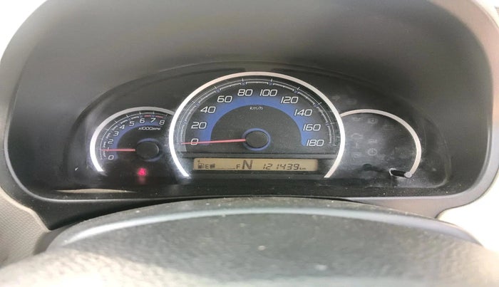 2017 Maruti Wagon R 1.0 VXI + (O) AMT, Petrol, Automatic, 1,21,439 km, interior